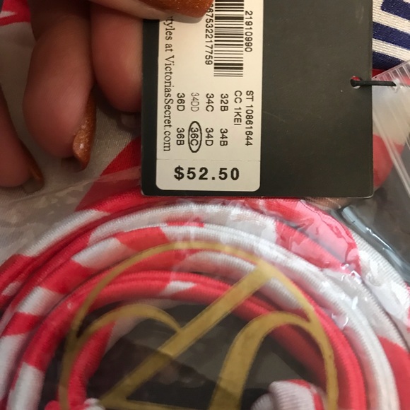 Victoria Secret bikini top - Picture 2 of 2